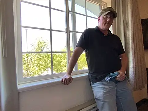 KrixKross online show from April 8, 2026, 6:41 pm