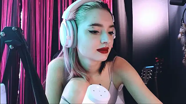 Avi Nile online show from September 22, 2025, 4:36 am