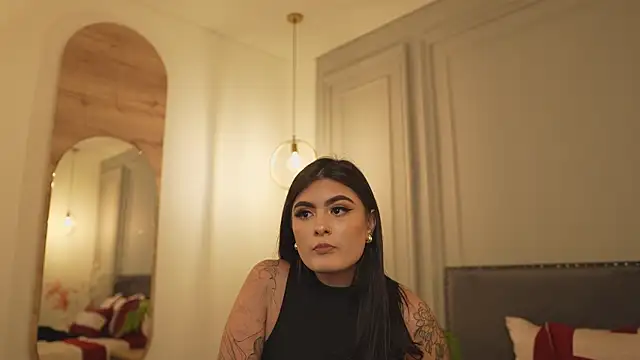 IrisBaker online show from February 16, 2026, 10:17 pm