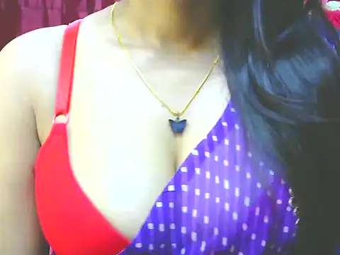 ishmita99 online show from February 22, 2025, 9:56 am