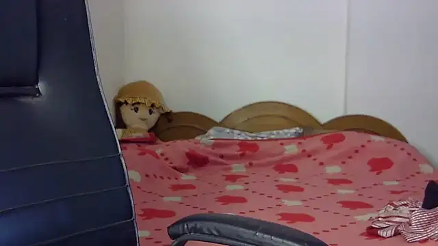 lola-   online show from November 21, 2025, 4:00 am