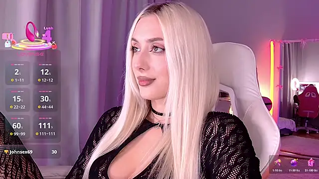 LoryWood online show from April 15, 2026, 2:46 pm