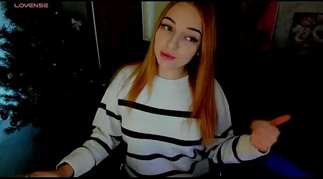 Snapshot of Stella__Cox chatting on December 14, 2024, 6:24 am Stella  Cox online show from December 14, 2024, 6:24 am