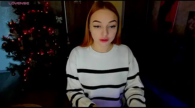 Snapshot of Stella__Cox chatting on December 27, 2024, 6:35 am Stella  Cox online show from December 27, 2024, 6:35 am