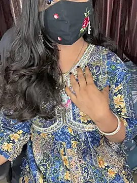 Snapshot of Tanvi-patil chatting on December 23, 2024, 6:33 am Tanvi-patil online show from December 23, 2024, 6:33 am