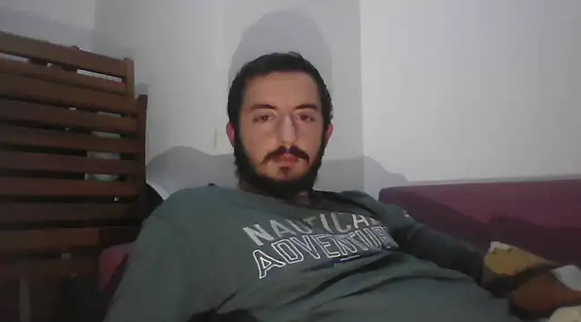 Snapshot of laynufff chatting on January 8, 2025, 3:50 pm laynufff online show from January 8, 2025, 3:50 pm