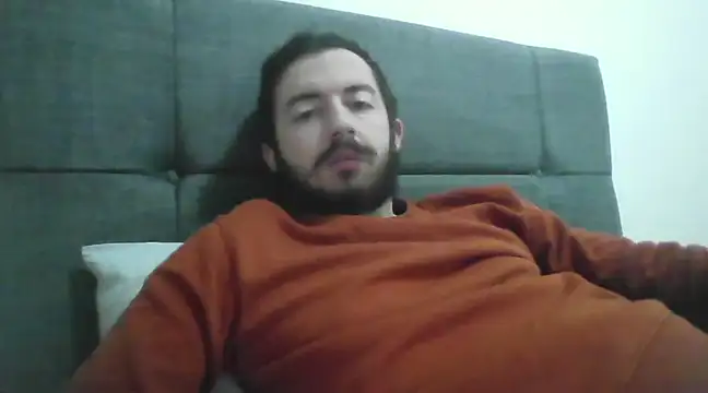 Snapshot of laynufff chatting on January 12, 2025, 7:21 am laynufff online show from January 12, 2025, 7:21 am