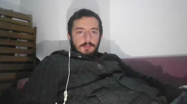 Snapshot of laynufff chatting on January 15, 2025, 10:13 pm laynufff online show from January 15, 2025, 10:13 pm