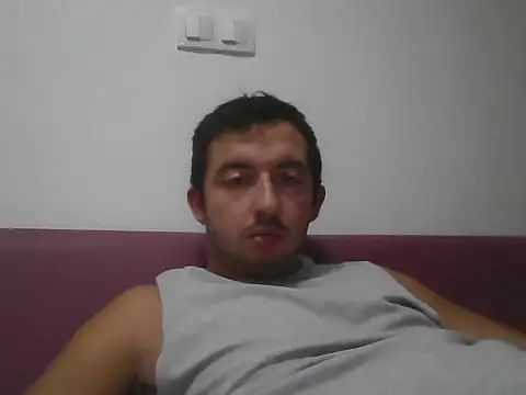 Snapshot of laynufff chatting on September 17, 2025, 5:47 pm laynufff online show from September 17, 2025, 5:47 pm