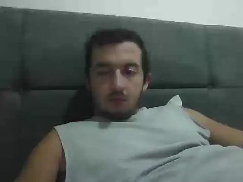 Snapshot of laynufff chatting on September 19, 2025, 9:26 pm laynufff online show from September 19, 2025, 9:26 pm