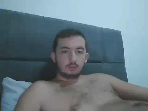 Snapshot of laynufff chatting on October 5, 2025, 6:06 pm laynufff online show from October 5, 2025, 6:06 pm