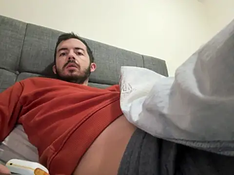 laynufff online show from March 8, 2026, 5:11 am