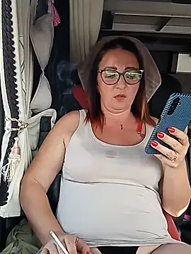 cuplubijoanna online show from July 15, 2026, 5:07 pm