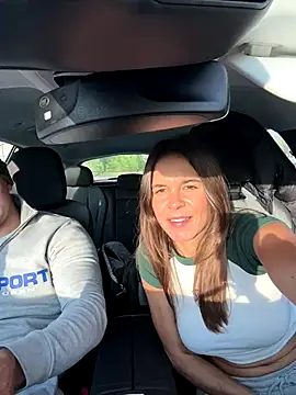 JuicyFruits93 online show from December 17, 2025, 1:17 pm