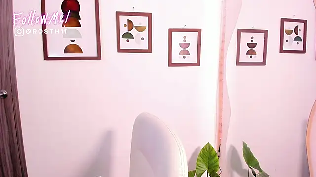 Snapshot of rossth1 chatting on March 22, 2025, 11:09 pm rossth1 online show from March 22, 2025, 11:09 pm