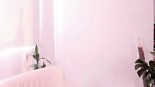 rossth1 online show from March 18, 2026, 7:17 pm