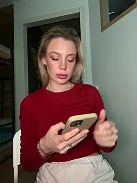 Snapshot of meanexx chatting on March 5, 2025, 1:28 pm meanexx online show from March 5, 2025, 1:28 pm