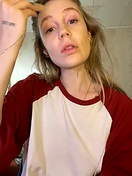 Snapshot of meanexx chatting on October 4, 2025, 11:30 am meanexx online show from October 4, 2025, 11:30 am