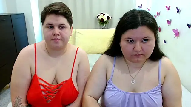 BeckyAndHellen online show from September 10, 2025, 10:48 am