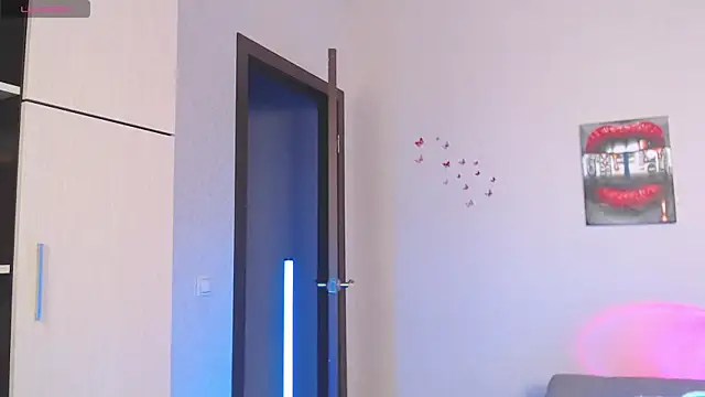 Snapshot of Lina_Robbins chatting on March 5, 2025, 12:16 am Lina Robbins online show from March 5, 2025, 12:16 am