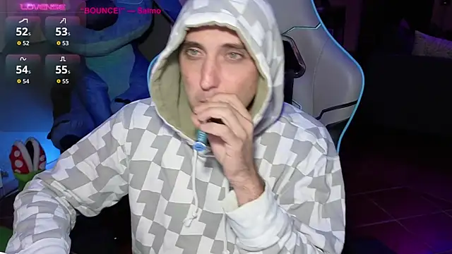 Snapshot of Gil_gamesh90 chatting on October 19, 2025, 6:08 pm Gil gamesh90 online show from October 19, 2025, 6:08 pm