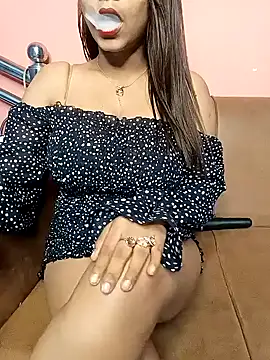 Snapshot of Divya_girl chatting on January 12, 2025, 6:49 pm Divya girl online show from January 12, 2025, 6:49 pm