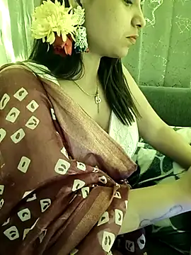 Snapshot of Divya_girl chatting on February 16, 2025, 10:54 am Divya girl online show from February 16, 2025, 10:54 am