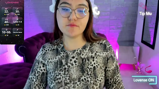 conniejames m online show from November 22, 2025, 12:37 pm