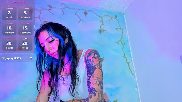 SaturnooStonee online show from October 10, 2025, 6:01 am