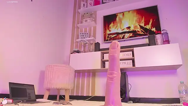 susanjons tcw online show from September 22, 2025, 10:28 am