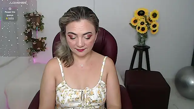 ana milf online show from March 9, 2026, 1:26 pm