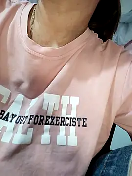 Mie610 online show from April 1, 2026, 1:17 am