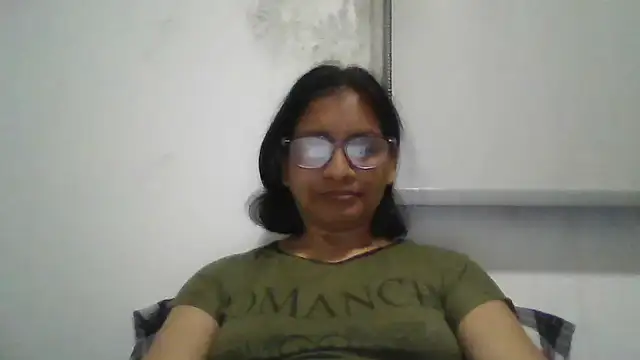 titssmall123 online show from September 28, 2025, 10:59 pm