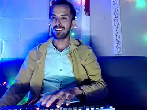 Tomas Tylor online show from December 24, 2024, 2:54 am