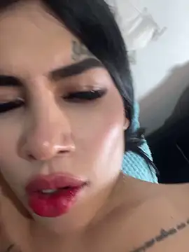 Snapshot of saragill323 chatting on December 19, 2024, 12:56 am saragill323 online show from December 19, 2024, 12:56 am