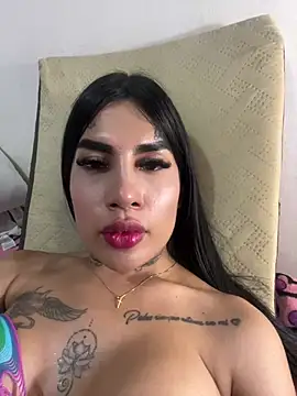 Snapshot of saragill323 chatting on January 31, 2025, 3:30 am saragill323 online show from January 31, 2025, 3:30 am