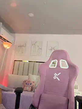 Cristall Bunny online show from October 24, 2025, 12:41 am