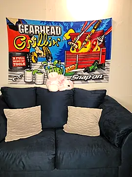 ladycreamypr2 online show from April 12, 2026, 9:31 pm