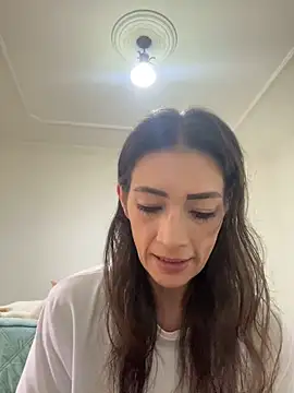 Snapshot of Yulia_sx chatting on January 19, 2025, 9:45 pm Yulia sx online show from January 19, 2025, 9:45 pm