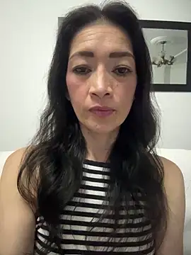 Yulia sx online show from April 10, 2026, 10:58 pm