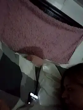 allissonw13 online show from March 8, 2025, 7:49 am