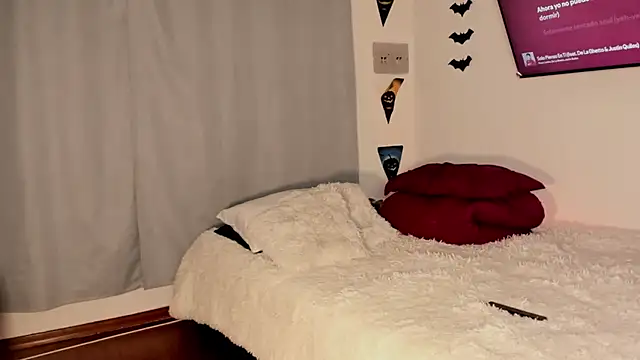 Teo skinny online show from April 18, 2026, 12:47 am