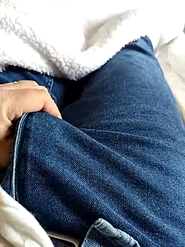 A man in public online show from April 14, 2026, 12:00 pm