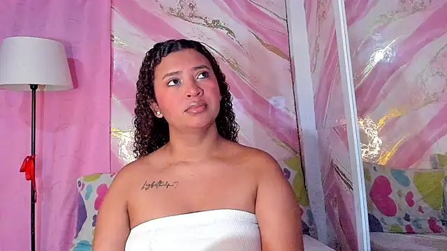 JessyZoe online show from April 18, 2026, 7:56 am