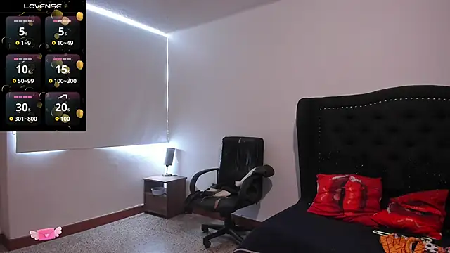 EmaGw online show from November 19, 2025, 6:41 pm