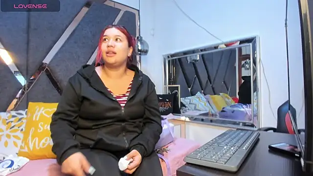 EmaGw online show from February 19, 2026, 11:01 pm