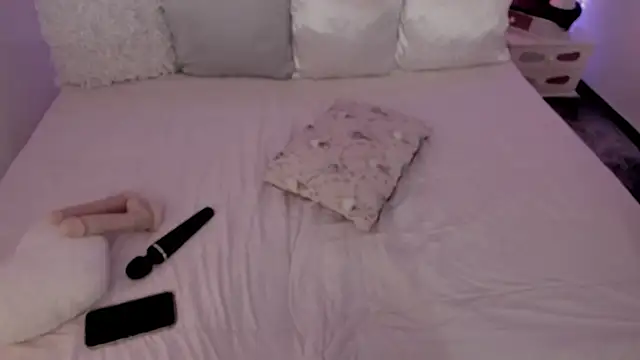 Lau 123x online show from October 8, 2025, 5:16 am