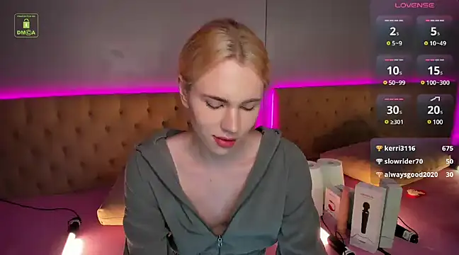 DanielPaige  online show from December 26, 2024, 7:27 pm