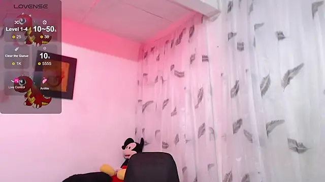 Snapshot of tania_060101 chatting on January 4, 2025, 9:31 pm tania 060101 online show from January 4, 2025, 9:31 pm