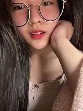 Krixxi22 online show from February 28, 2026, 2:29 pm